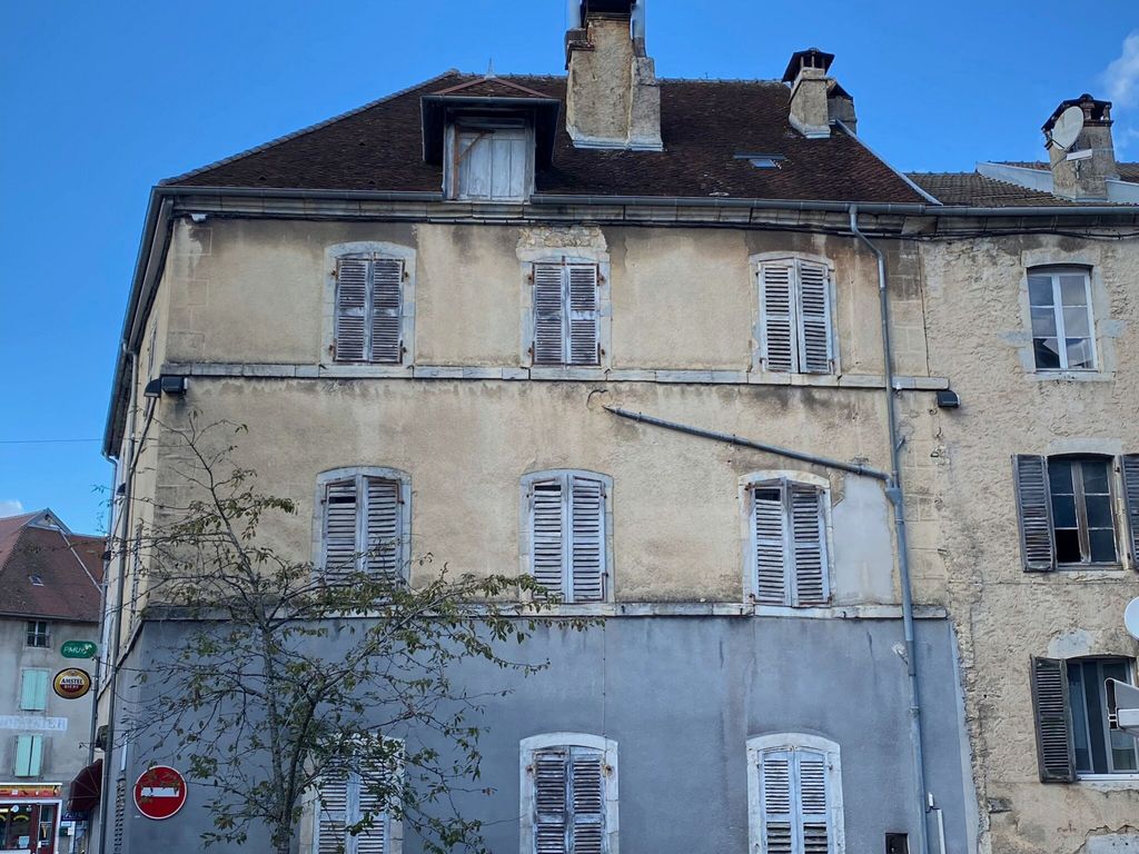 Achat maison à vendre 3 chambres 230 m² - Orgelet