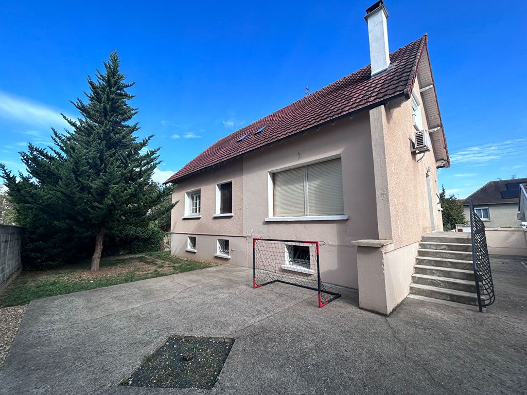 Achat maison à vendre 3 chambres 107 m² - Bourges