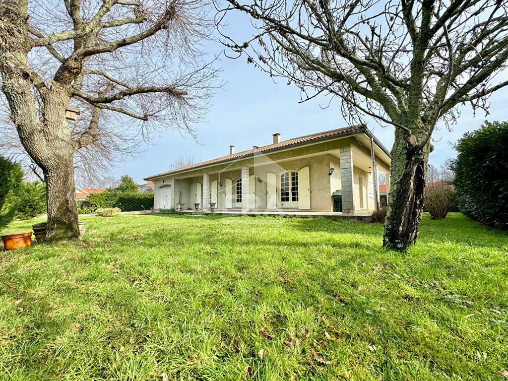 Achat maison à vendre 3 chambres 121 m² - Gujan-Mestras