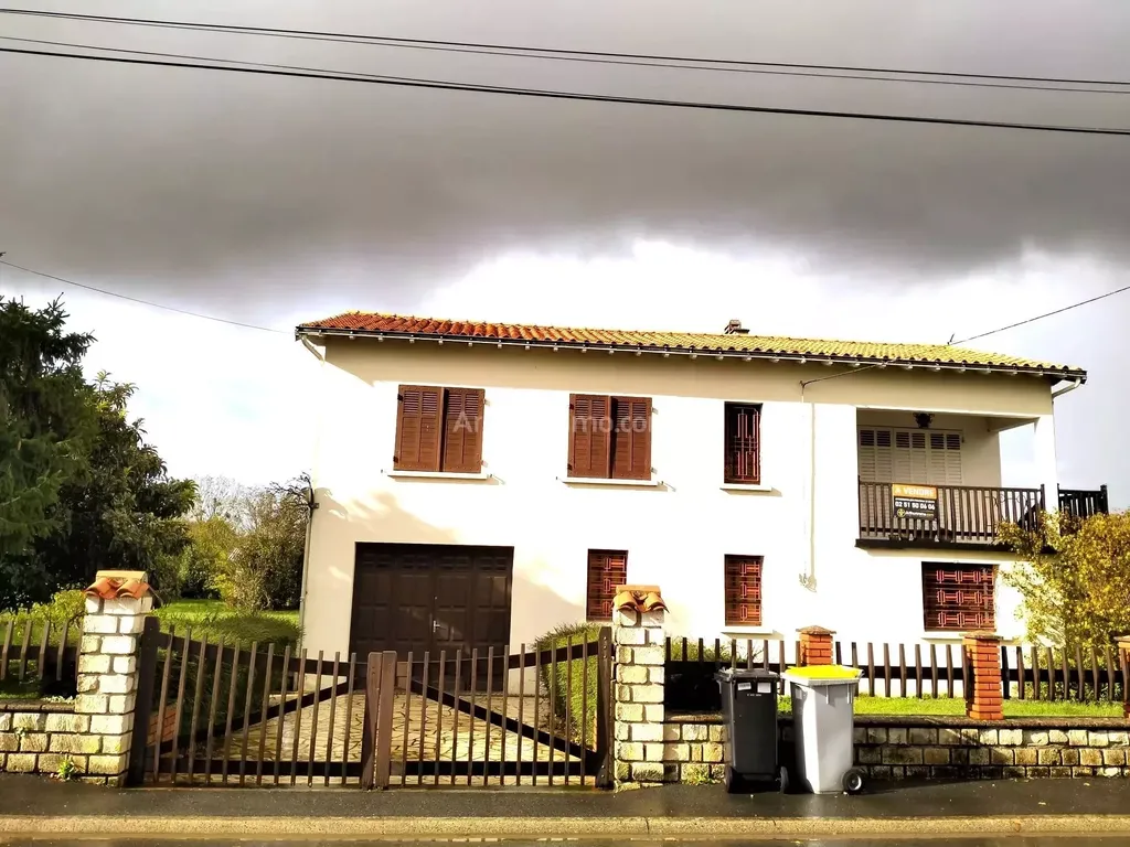 Achat maison 3 chambre(s) - Fontenay-le-Comte