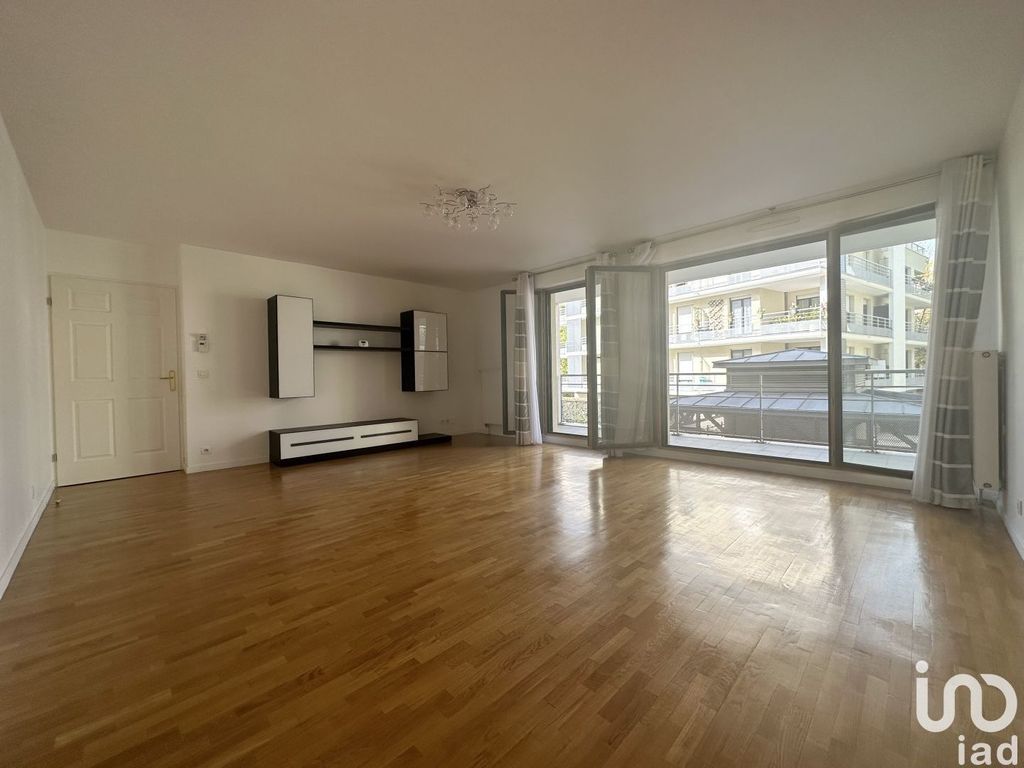 Achat appartement à vendre 4 pièces 92 m² - Saint-Cyr-l'École