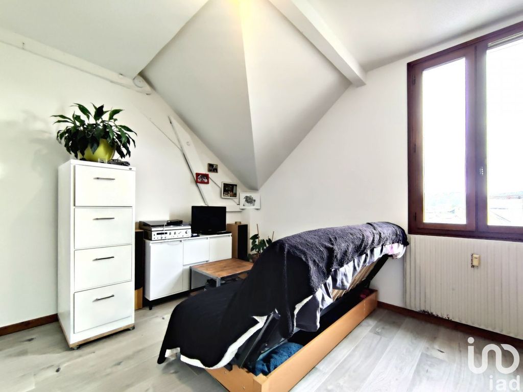 Achat appartement à vendre 4 pièces 55 m² - Challes-les-Eaux