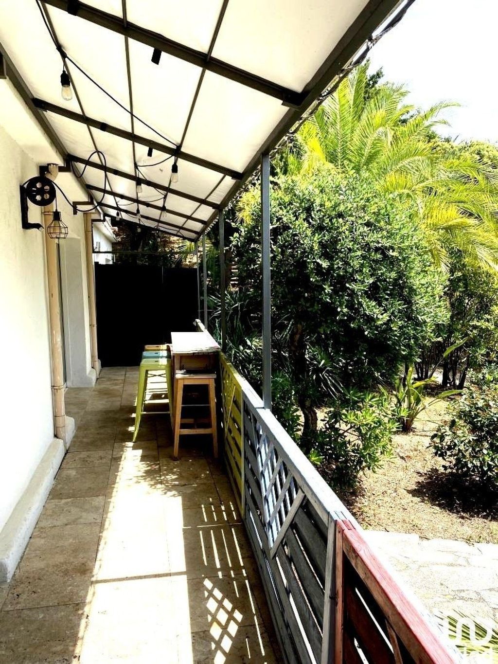 Achat maison à vendre 1 chambre 52 m² - Roquebrune-sur-Argens
