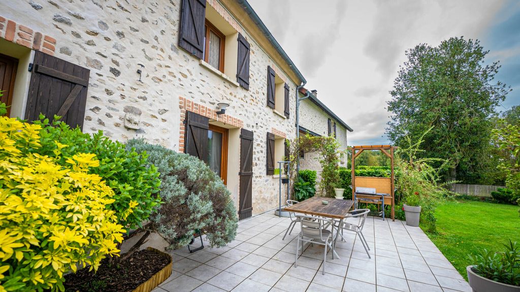 Achat maison à vendre 5 chambres 230 m² - Neuilly-Saint-Front