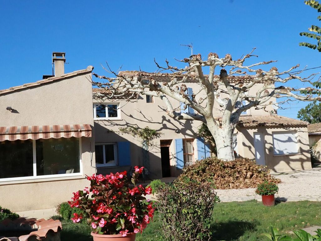 Achat maison à vendre 6 chambres 300 m² - Beaucaire