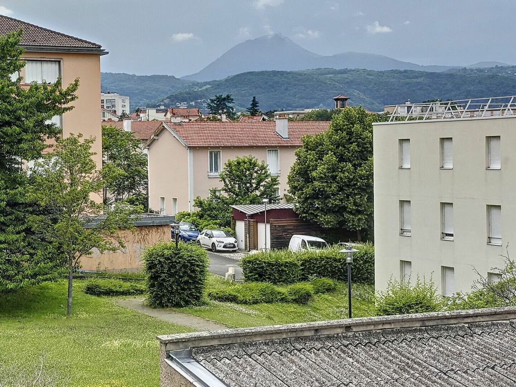 Achat studio à vendre 29 m² - Clermont-Ferrand