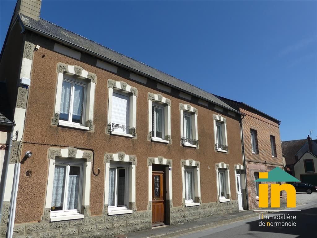 Achat maison à vendre 4 chambres 136 m² - Moulins-la-Marche