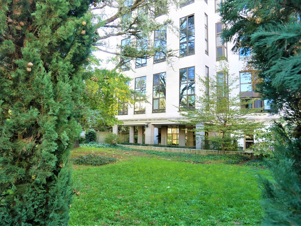 Achat appartement à vendre 4 pièces 111 m² - Lyon 4ème arrondissement