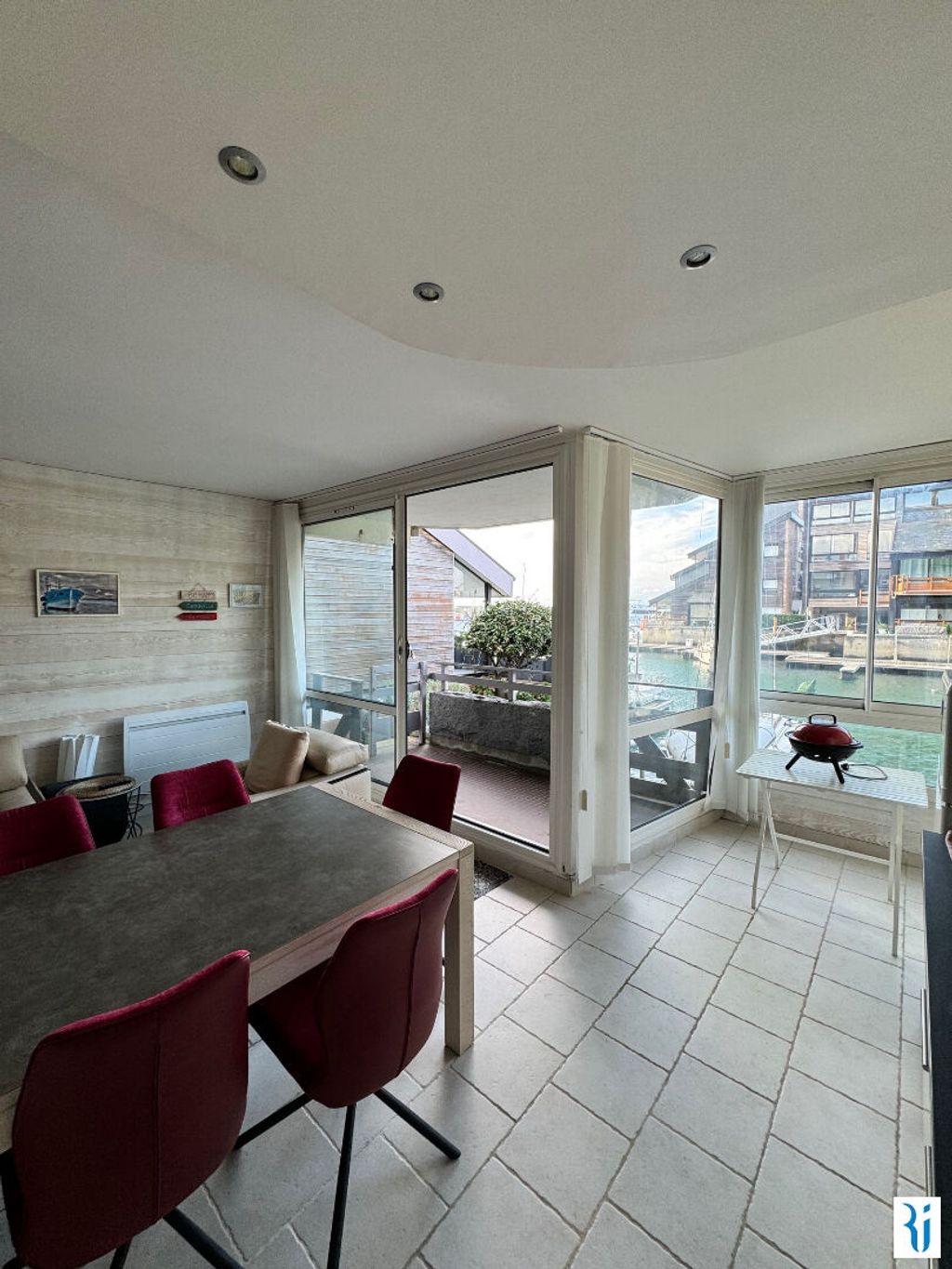 Achat appartement à vendre 2 pièces 48 m² - Deauville