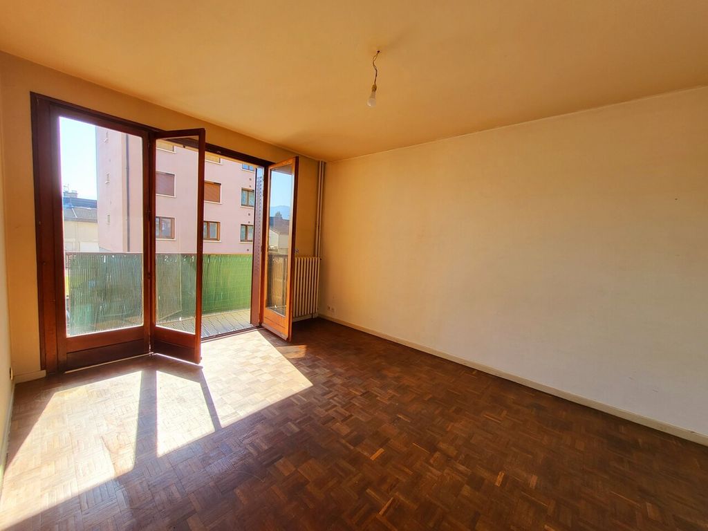 Achat appartement à vendre 3 pièces 63 m² - Annecy