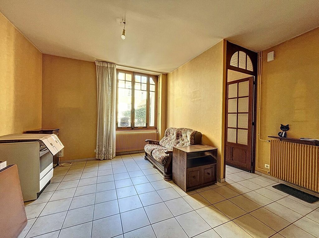 Achat maison à vendre 3 chambres 92 m² - Saint-Amand-Montrond