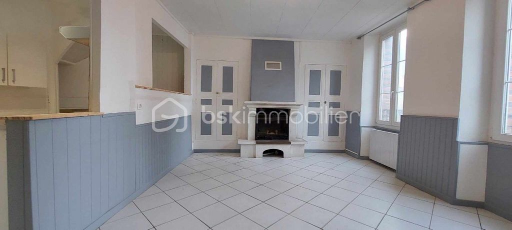 Achat maison à vendre 4 chambres 110 m² - Villeneuve-sur-Yonne