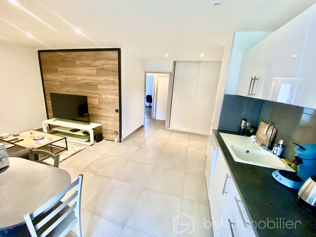 Achat appartement à vendre 4 pièces 65 m² - Chambéry