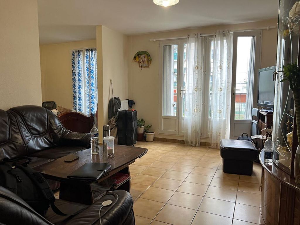 Achat appartement à vendre 4 pièces 72 m² - Noisy-le-Sec