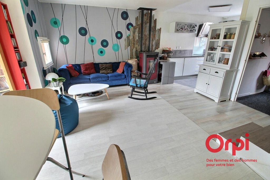 Achat maison à vendre 3 chambres 95 m² - Montigny-le-Bretonneux