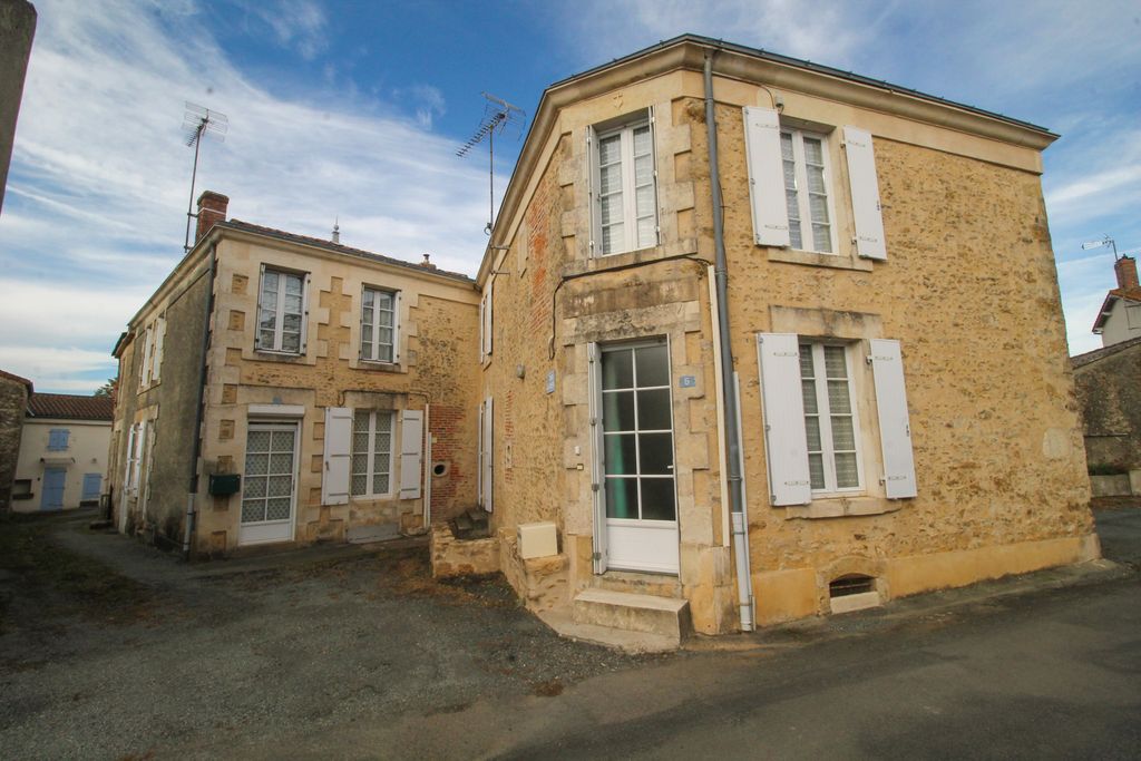 Achat maison à vendre 3 chambres 118 m² - Sigournais