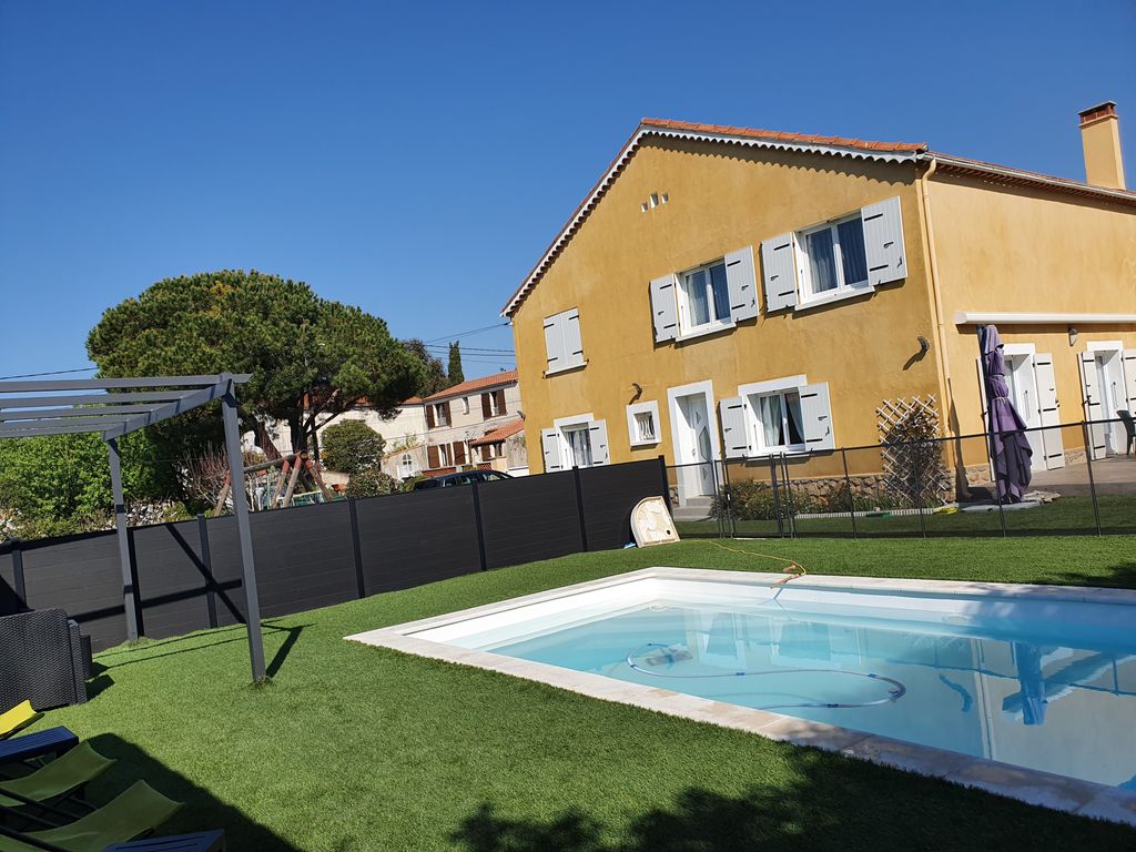 Achat maison à vendre 7 chambres 180 m² - La Seyne-sur-Mer