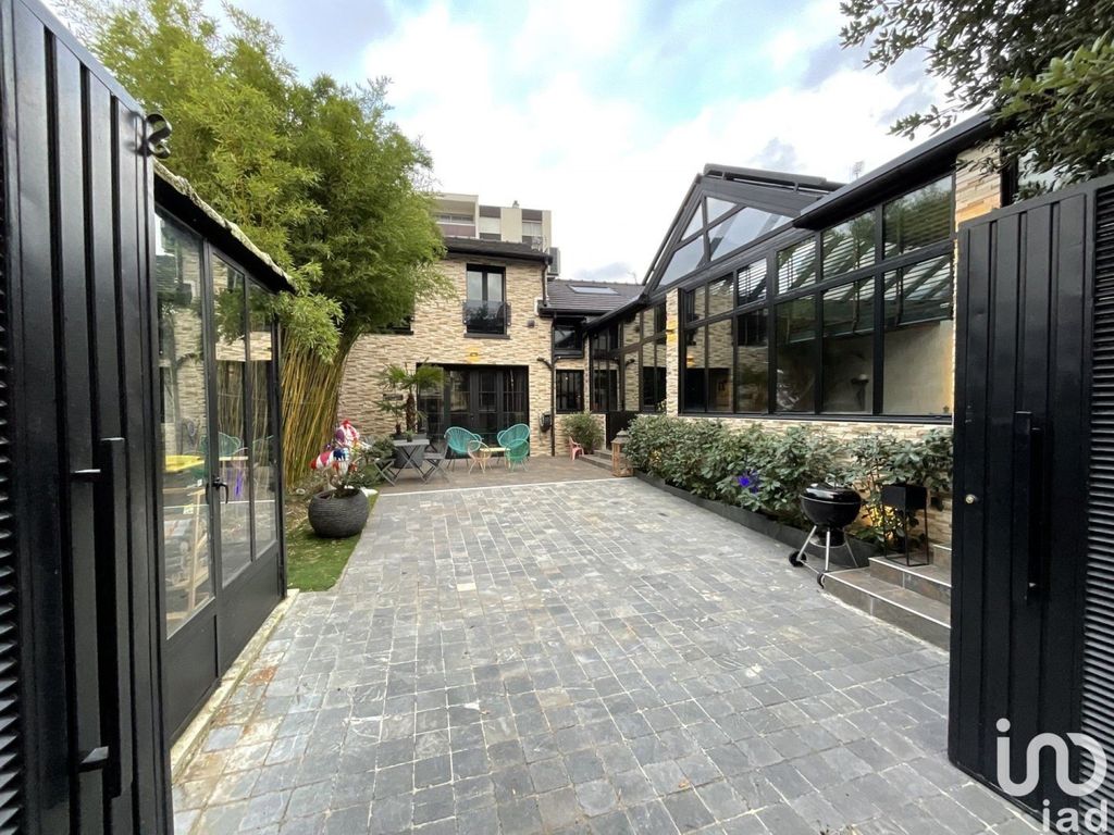Achat maison à vendre 4 chambres 206 m² - Gagny