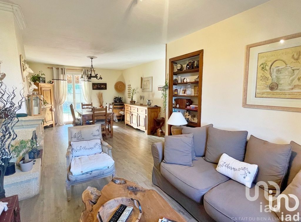 Achat maison à vendre 4 chambres 110 m² - Lançon-Provence