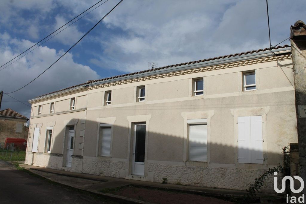 Achat maison à vendre 4 chambres 172 m² - Saint-Aubin-de-Blaye