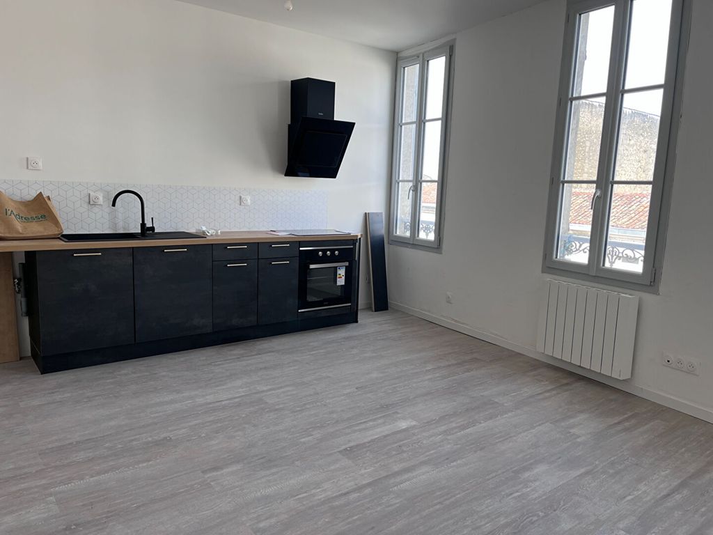 Achat appartement à vendre 3 pièces 57 m² - Rochefort