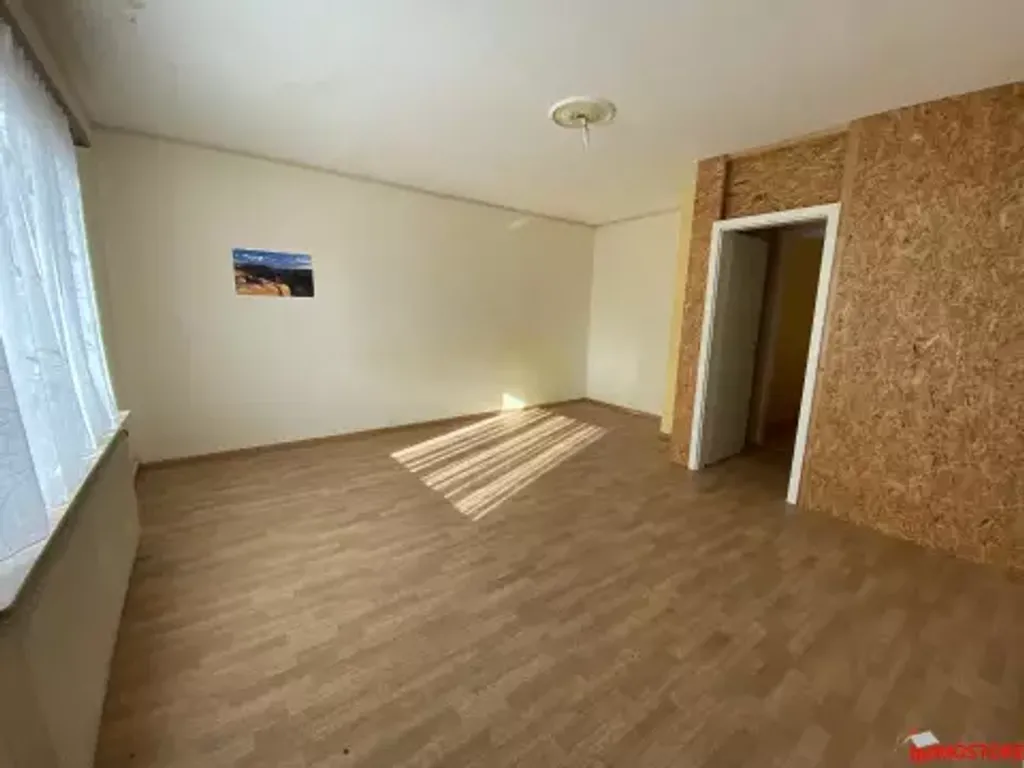 Achat maison à vendre 6 chambres 192 m² - Muespach-le-Haut