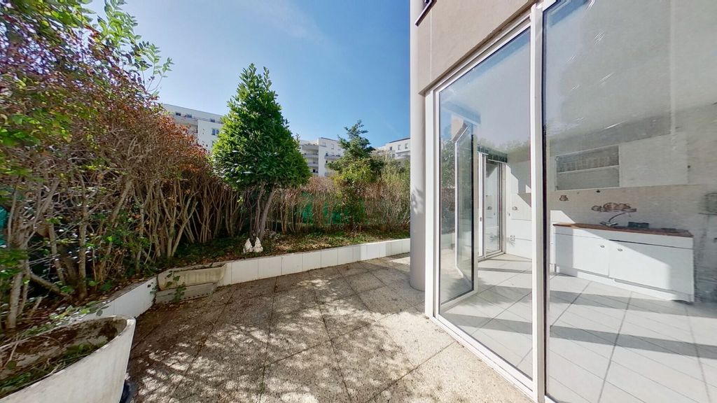 Achat appartement à vendre 2 pièces 63 m² - Lyon 9ème arrondissement