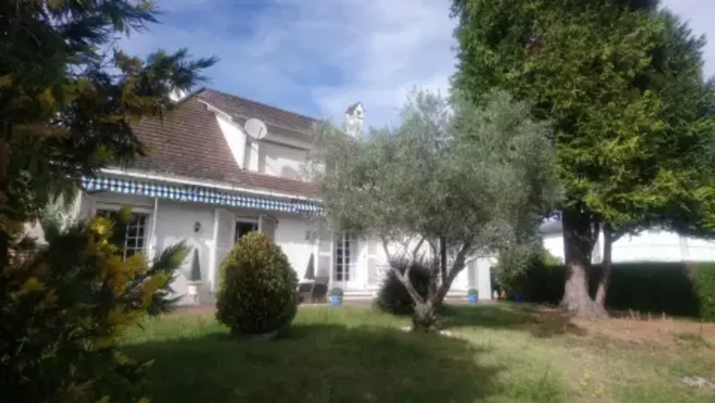 Achat maison à vendre 5 chambres 280 m² - Lourdes