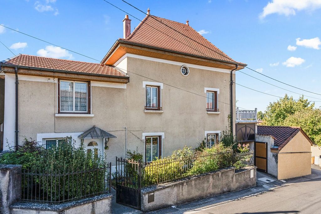 Achat maison à vendre 4 chambres 141 m² - Villette-d'Anthon