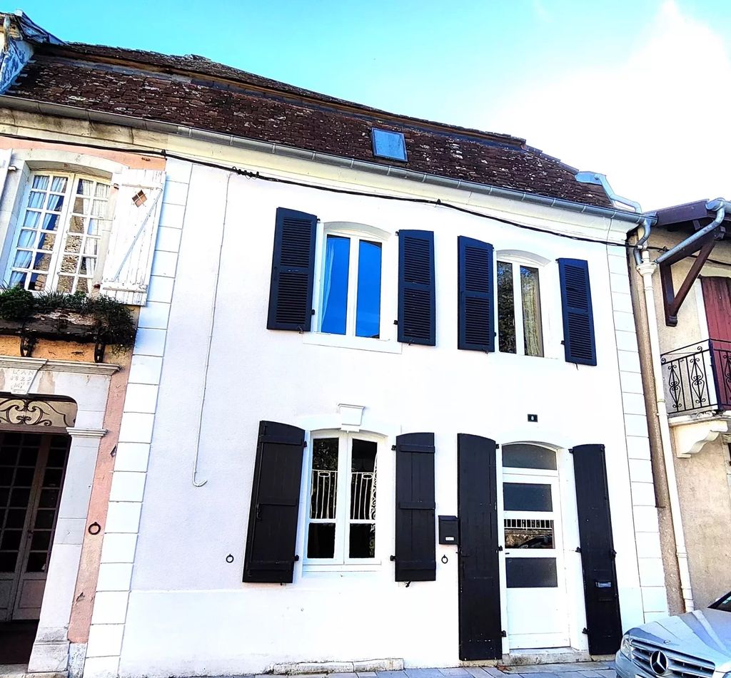 Achat maison à vendre 3 chambres 170 m² - Sauveterre-de-Béarn