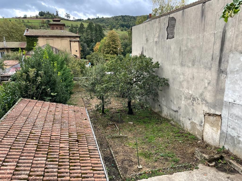 Achat maison à vendre 4 chambres 100 m² - Bourg-Argental