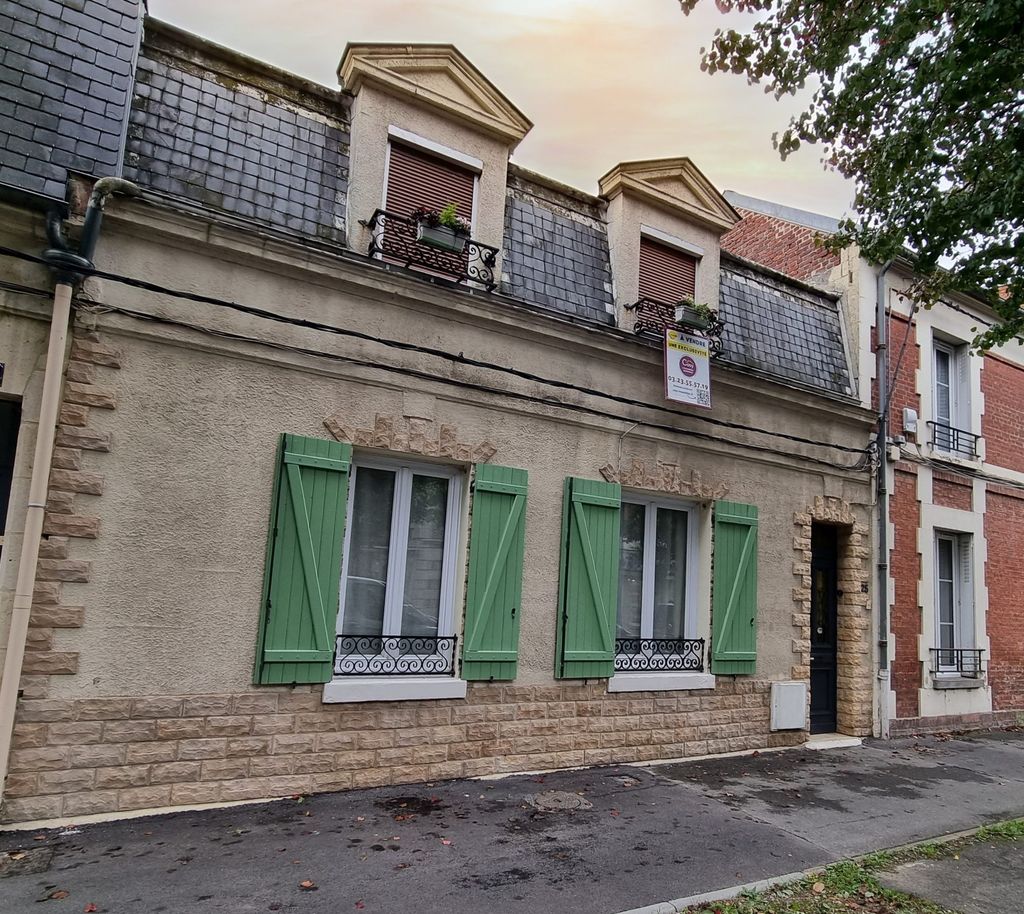 Achat maison à vendre 3 chambres 136 m² - Soissons
