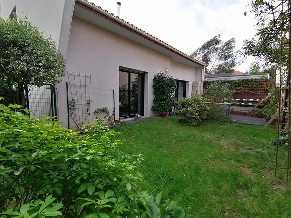 Achat maison à vendre 4 chambres 129 m² - Cholet