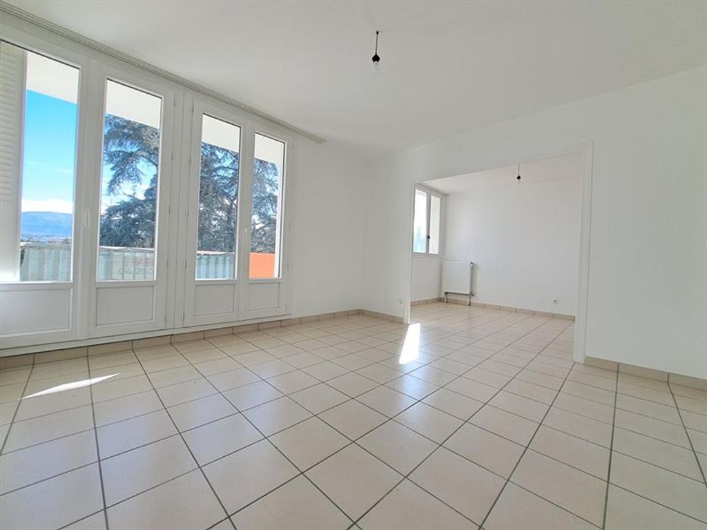 Achat appartement à vendre 4 pièces 68 m² - Romans-sur-Isère