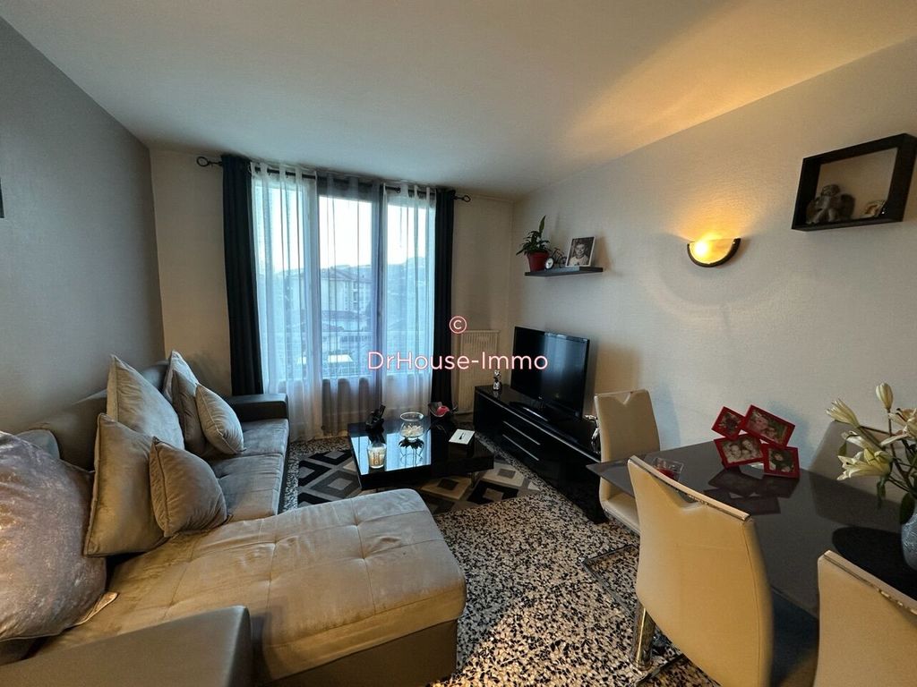 Achat appartement à vendre 4 pièces 66 m² - Sassenage