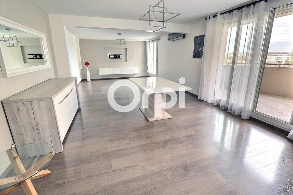 Achat appartement à vendre 4 pièces 89 m² - Marignane