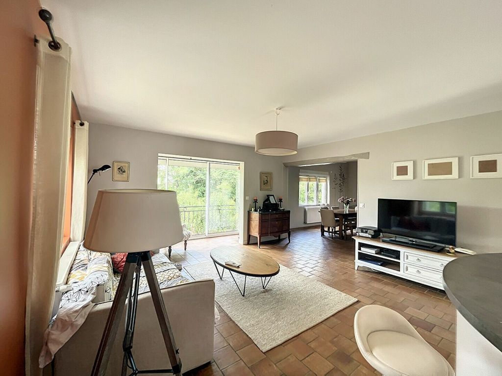 Achat maison à vendre 3 chambres 121 m² - Saint-Loup-des-Chaumes