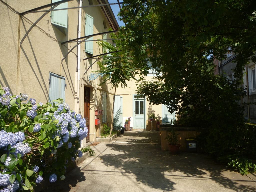 Achat appartement à vendre 2 pièces 45 m² - Vals-les-Bains