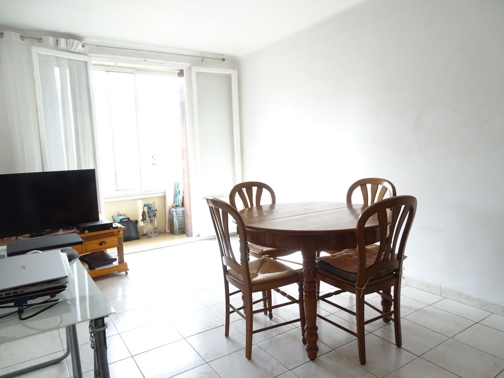 Achat appartement à vendre 3 pièces 54 m² - Marseille 3ème arrondissement