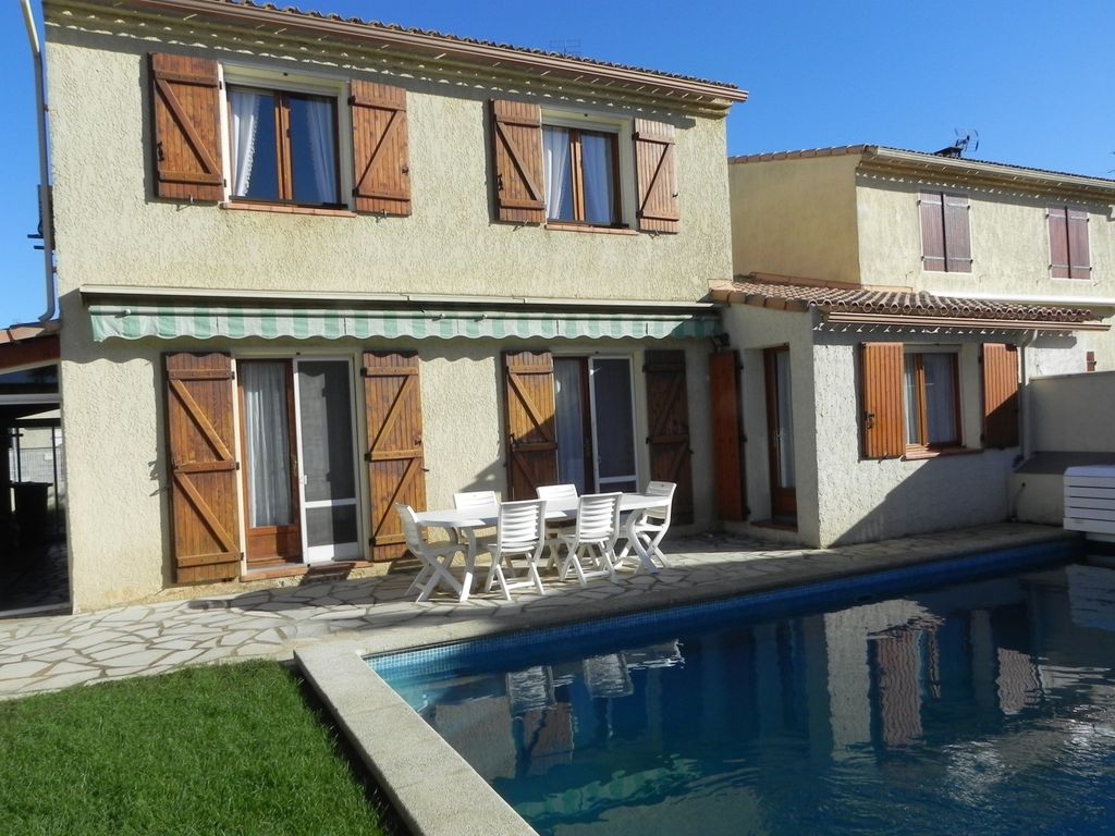 Achat maison à vendre 4 chambres 111 m² - Arles