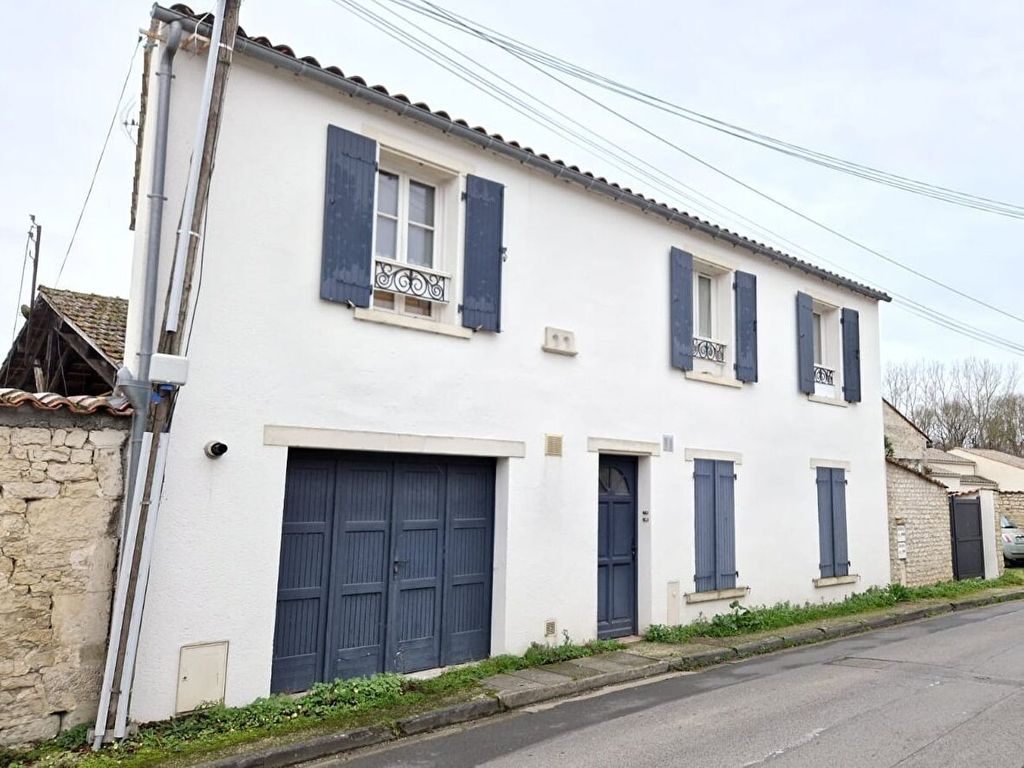 Achat appartement à vendre 3 pièces 49 m² - Salles-sur-Mer