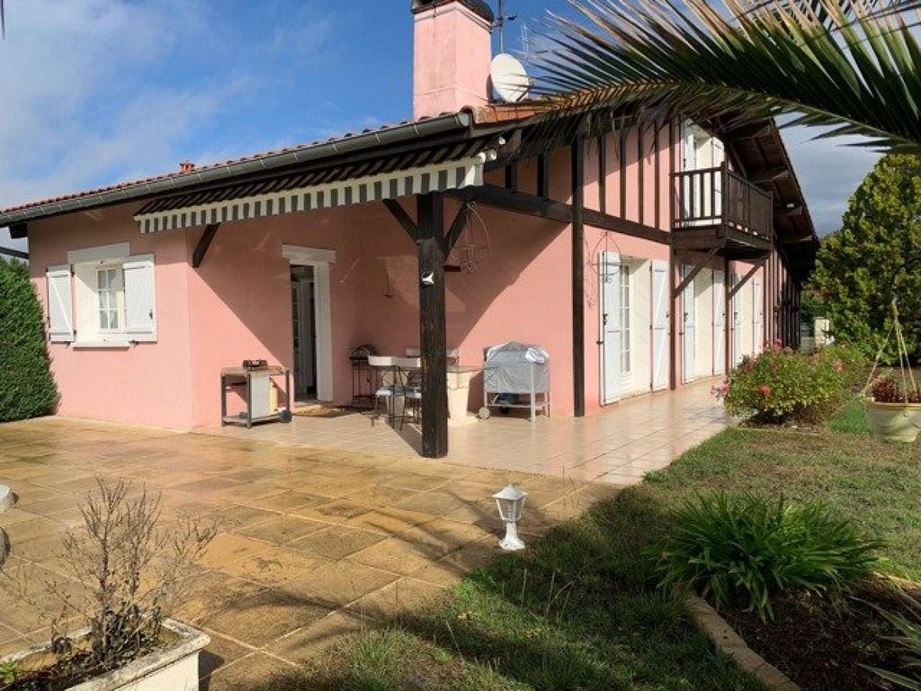 Achat maison à vendre 3 chambres 168 m² - Luxey