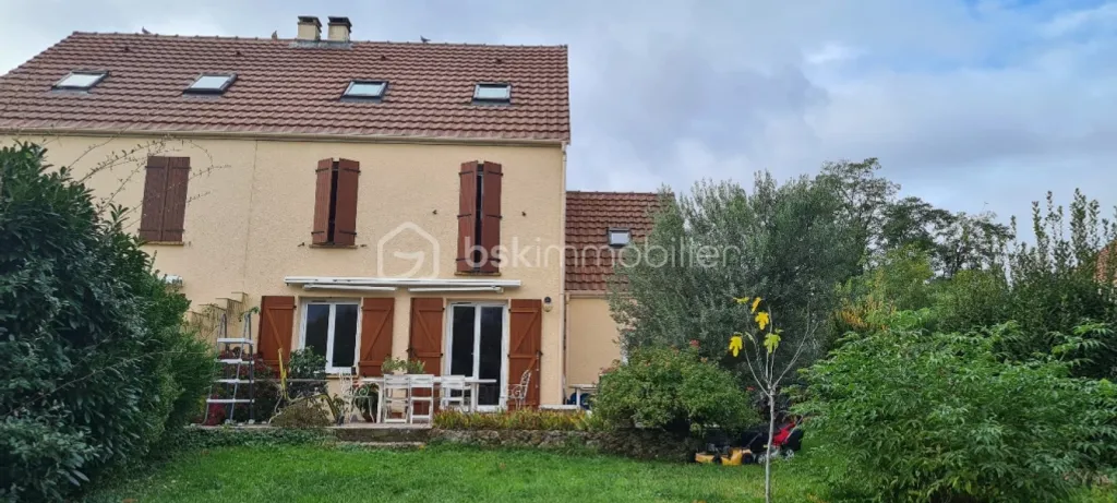 Achat maison à vendre 4 chambres 114 m² - Évry