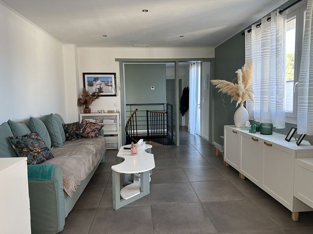Achat maison à vendre 3 chambres 120 m² - Nîmes