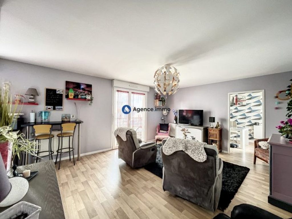 Achat appartement à vendre 4 pièces 80 m² - Joué-lès-Tours