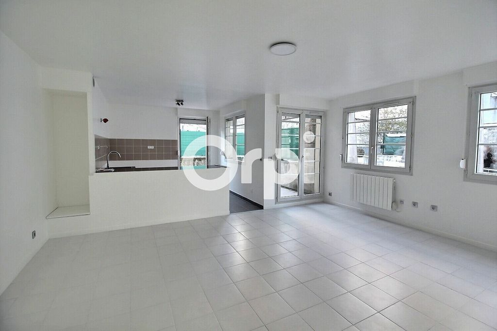 Achat appartement à vendre 3 pièces 66 m² - Saint-Denis