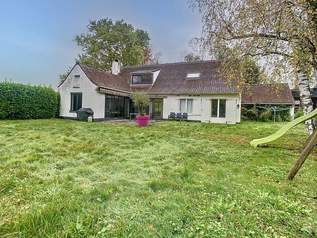 Achat maison à vendre 4 chambres 185 m² - La Chapelle-d'Armentières