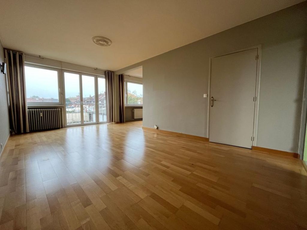 Achat appartement à vendre 3 pièces 73 m² - Roubaix