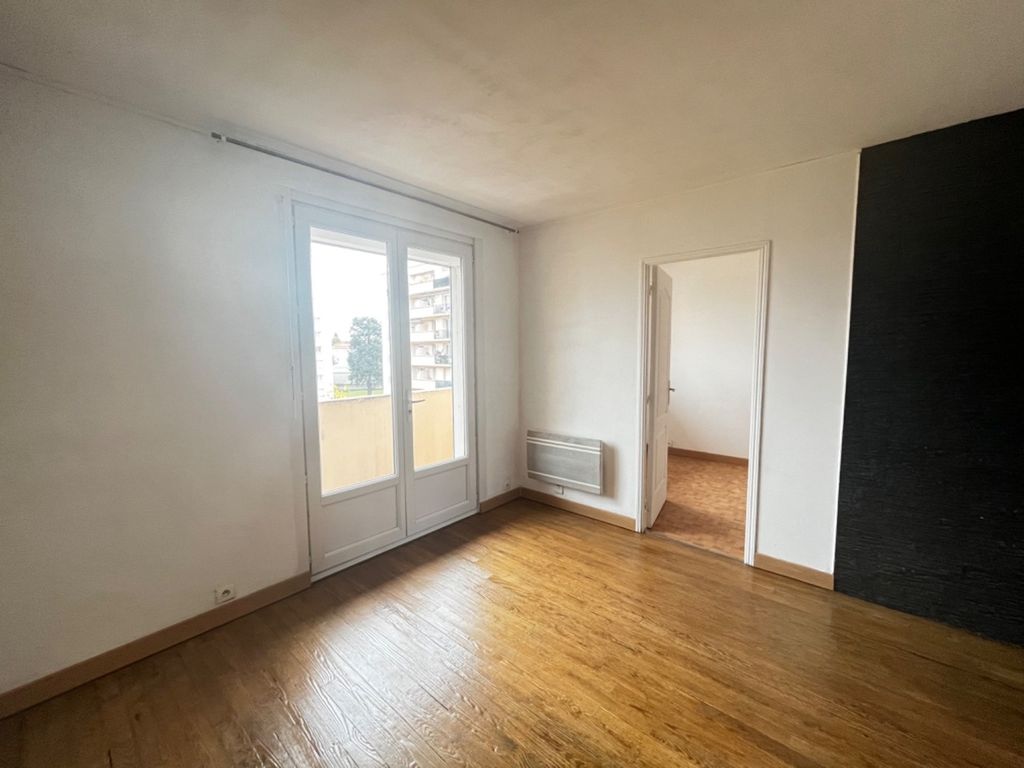 Achat appartement à vendre 5 pièces 61 m² - Roanne