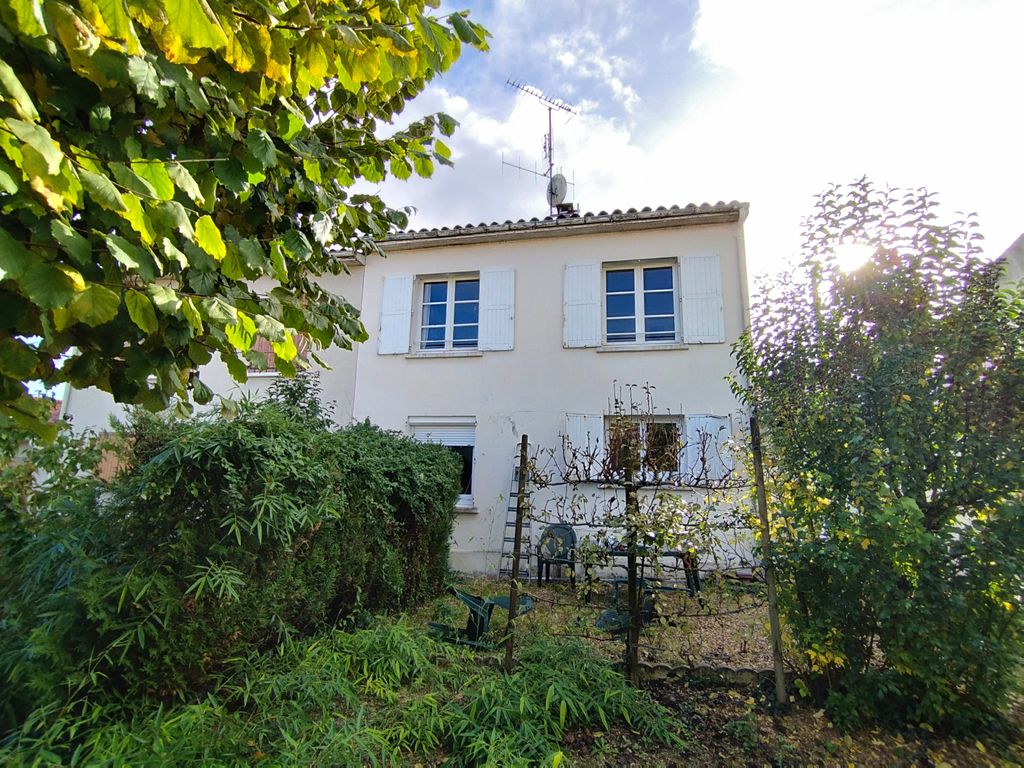 Achat maison à vendre 3 chambres 96 m² - Angoulême